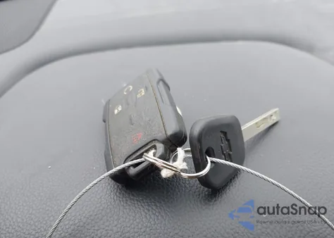 2015 Chevrolet Silverado 1500 2Lt from USA, damaged, VIN 3GCUKREH0FG381478